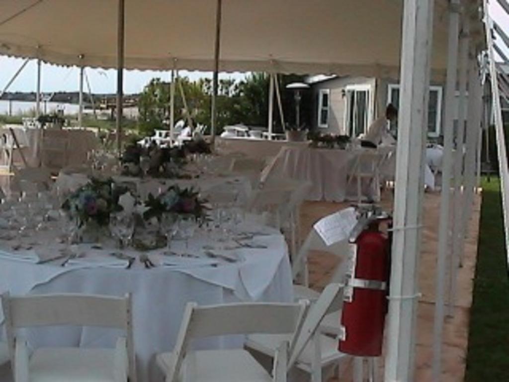 The Inn Spot Hampton Bays Exterior photo